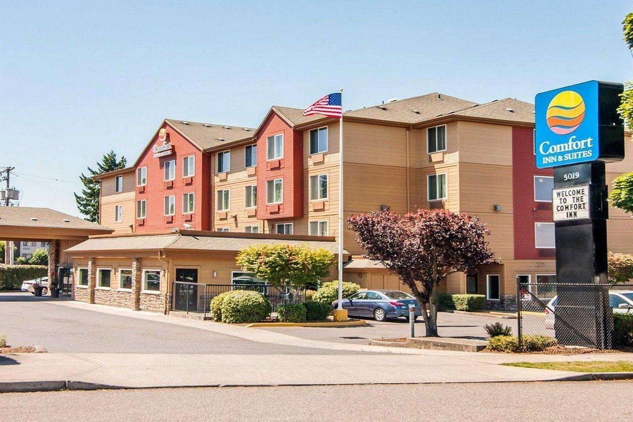 Comfort Inn & Suites-Portland Airport Bagian luar foto
