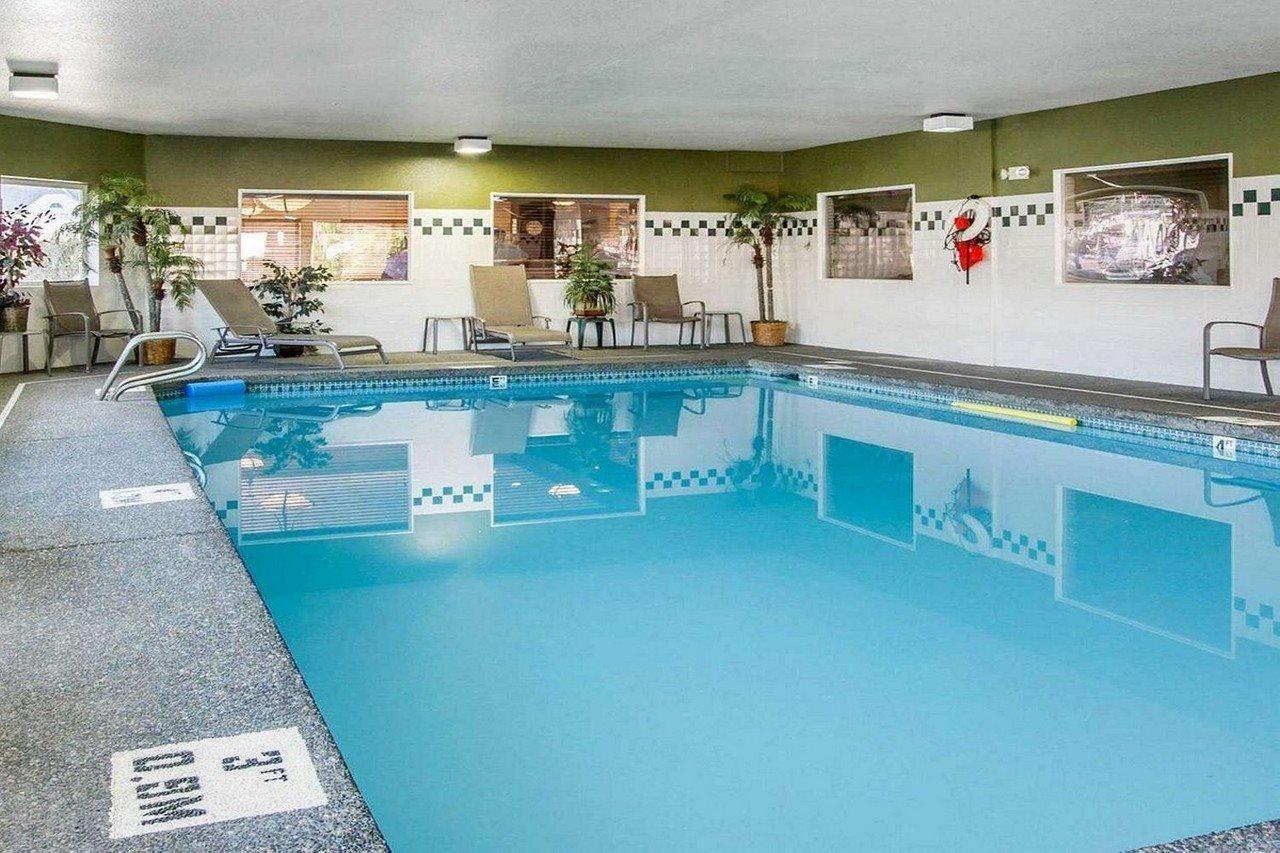 Comfort Inn & Suites-Portland Airport Bagian luar foto