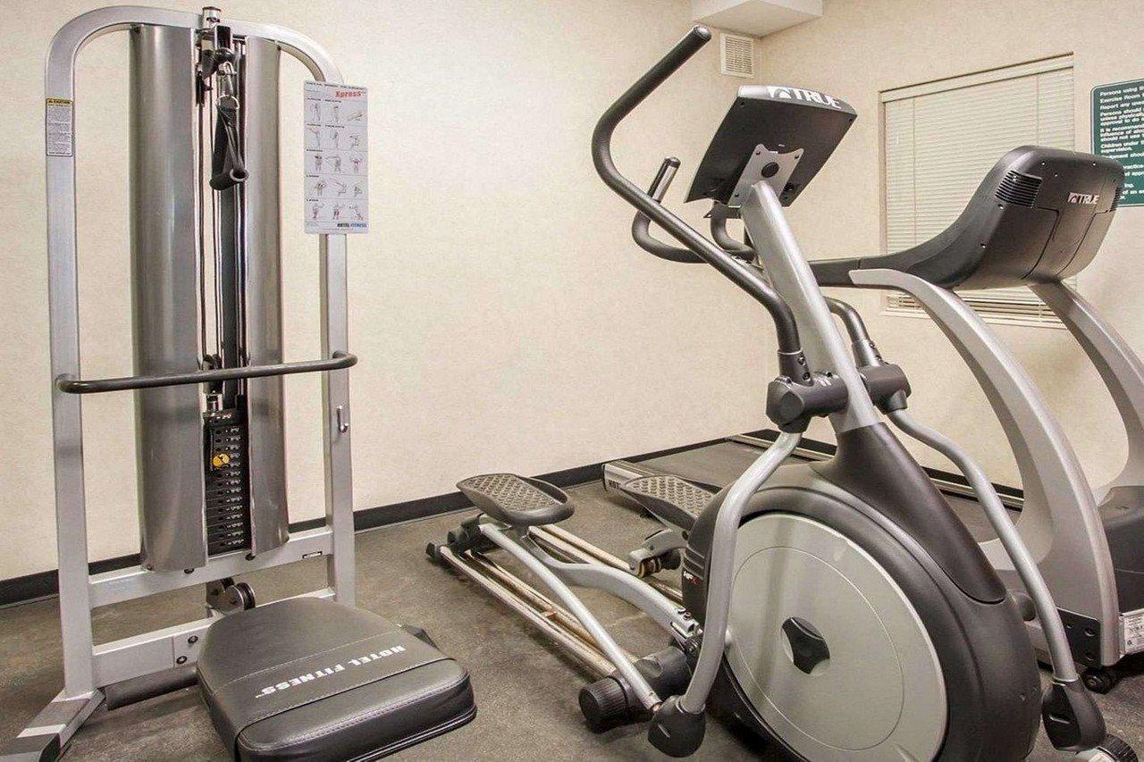 Comfort Inn & Suites-Portland Airport Bagian luar foto