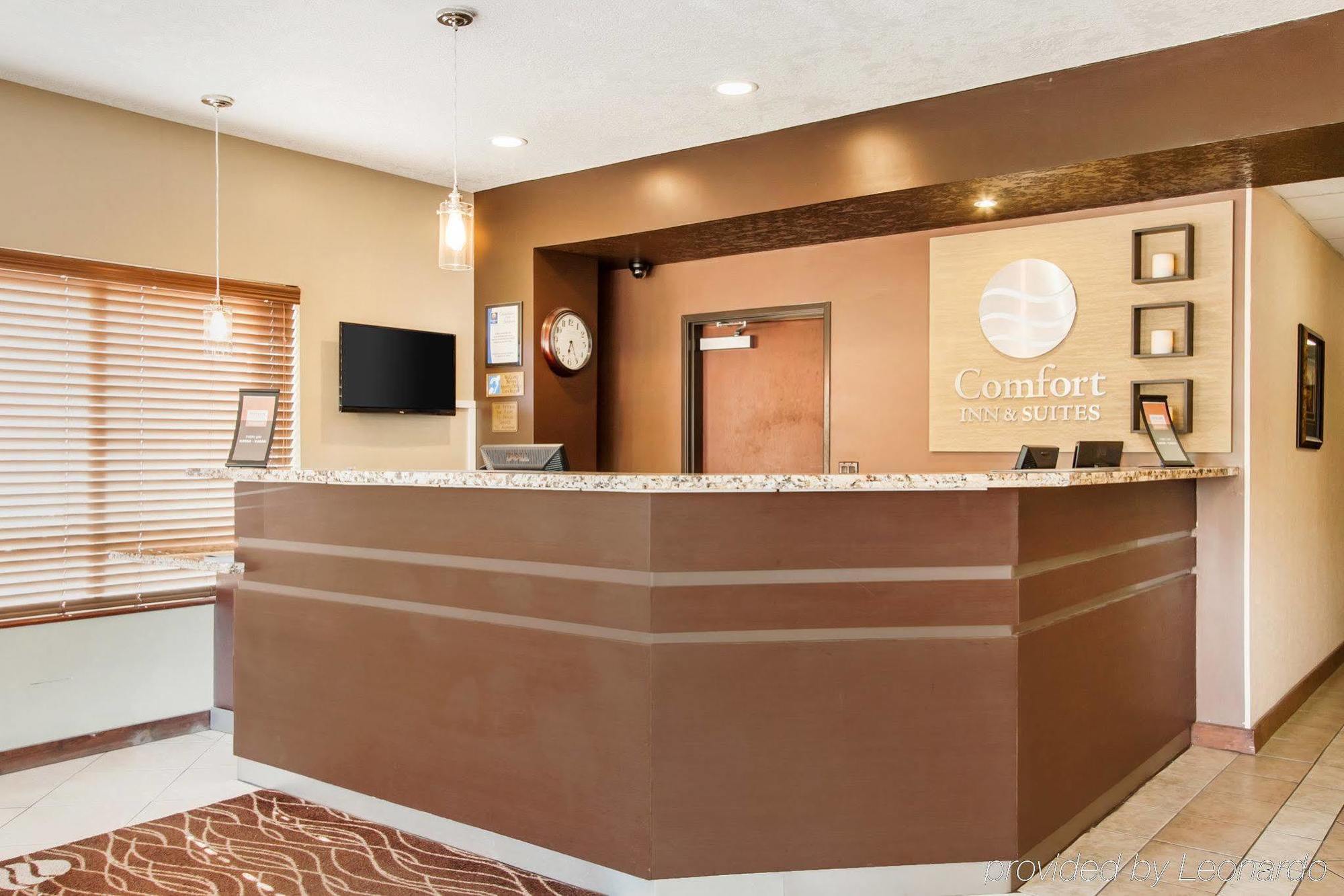 Comfort Inn & Suites-Portland Airport Bagian luar foto