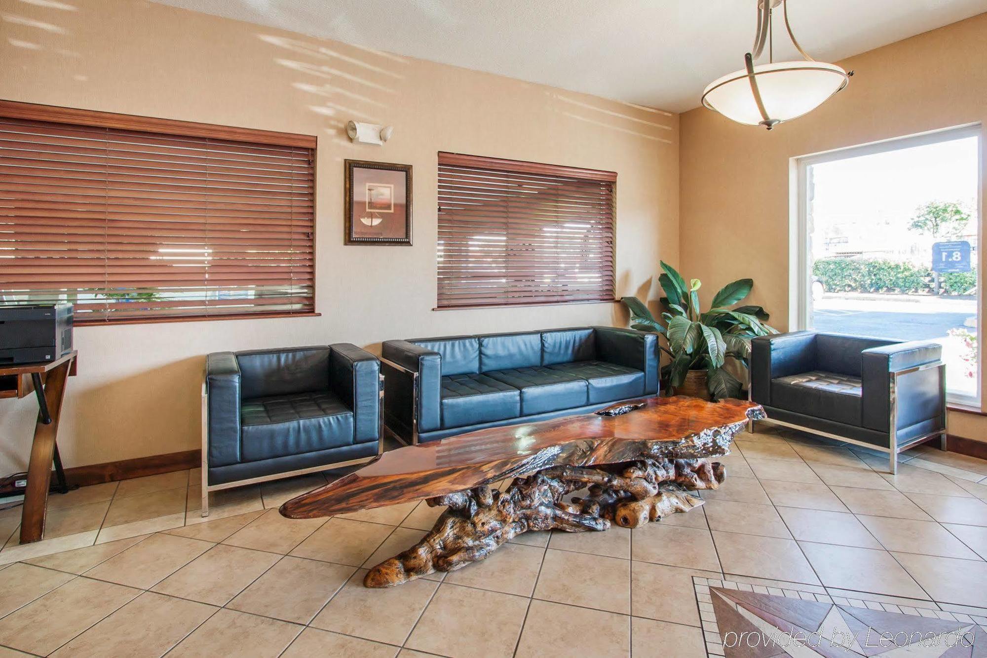 Comfort Inn & Suites-Portland Airport Bagian luar foto