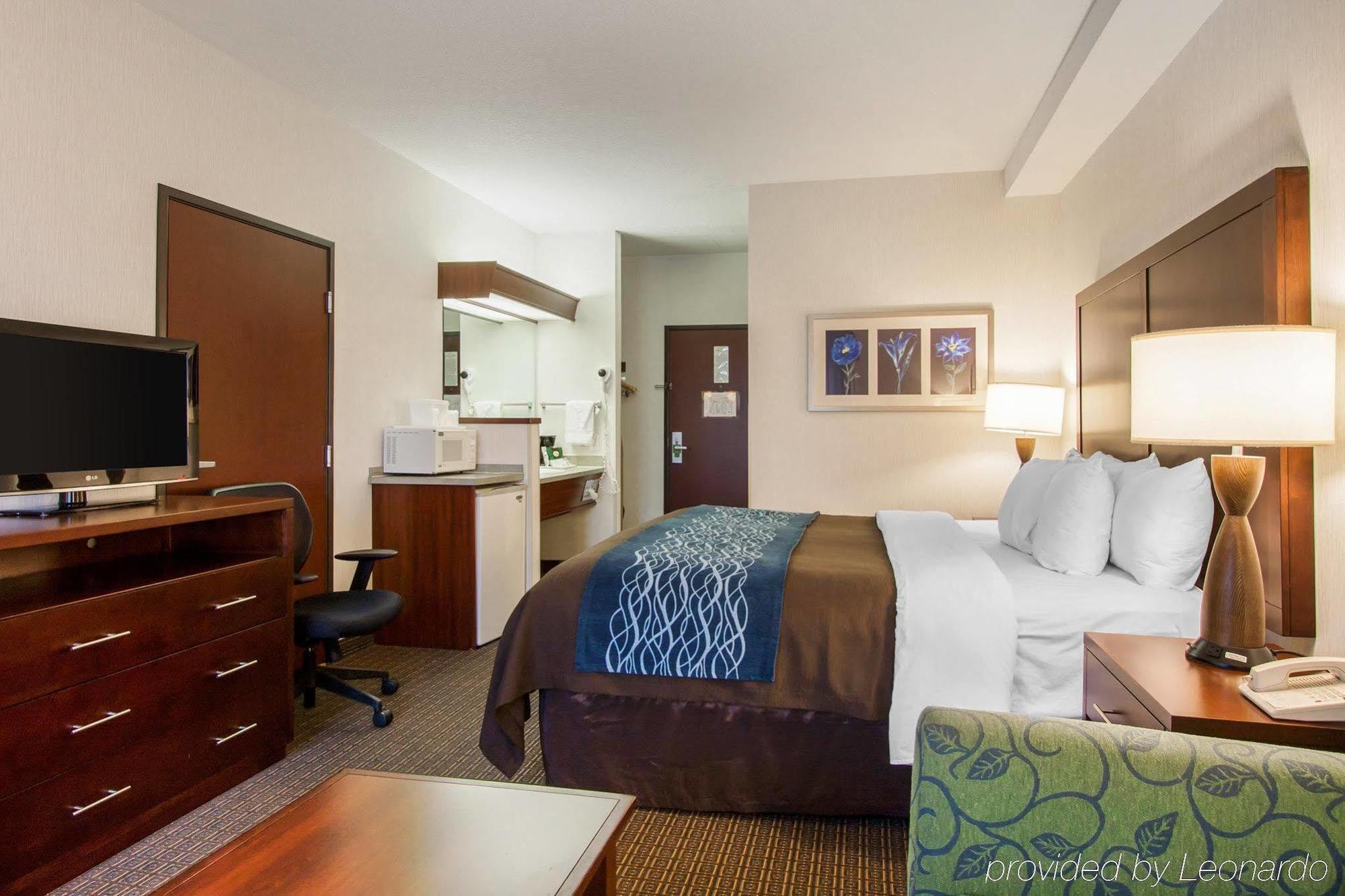 Comfort Inn & Suites-Portland Airport Bagian luar foto