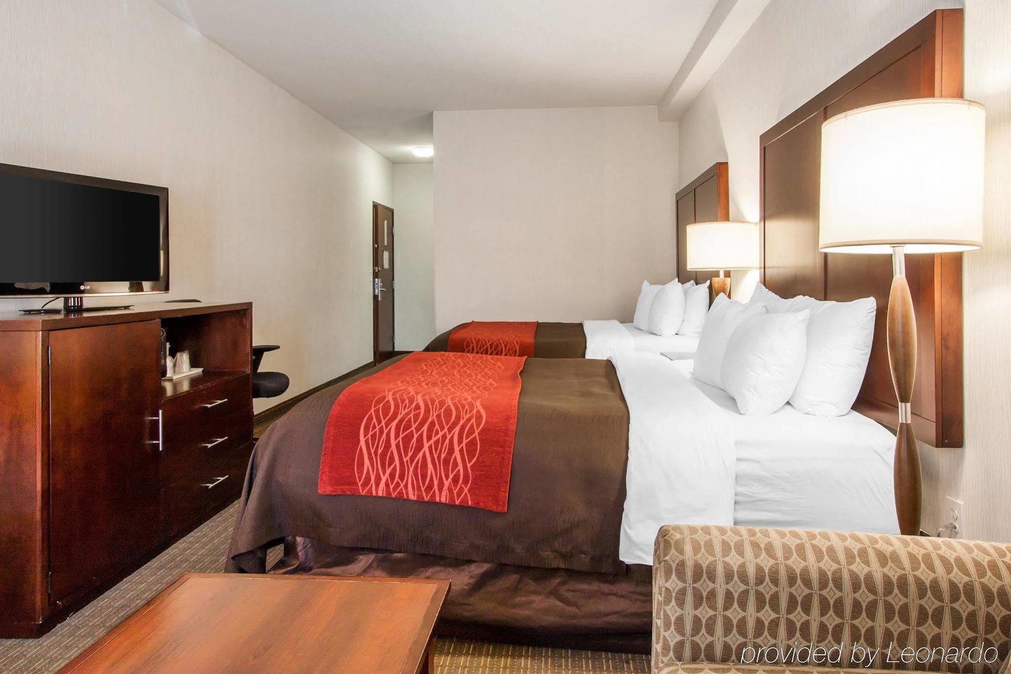 Comfort Inn & Suites-Portland Airport Bagian luar foto