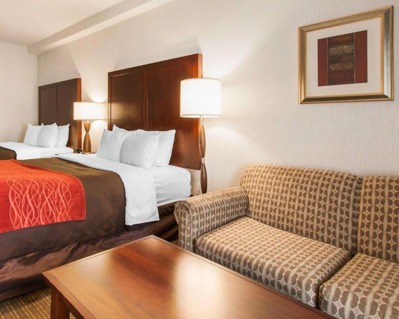 Comfort Inn & Suites-Portland Airport Bagian luar foto