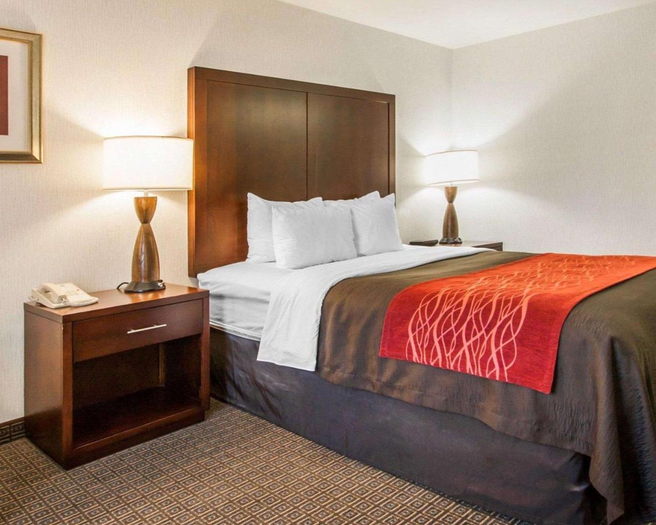 Comfort Inn & Suites-Portland Airport Bagian luar foto