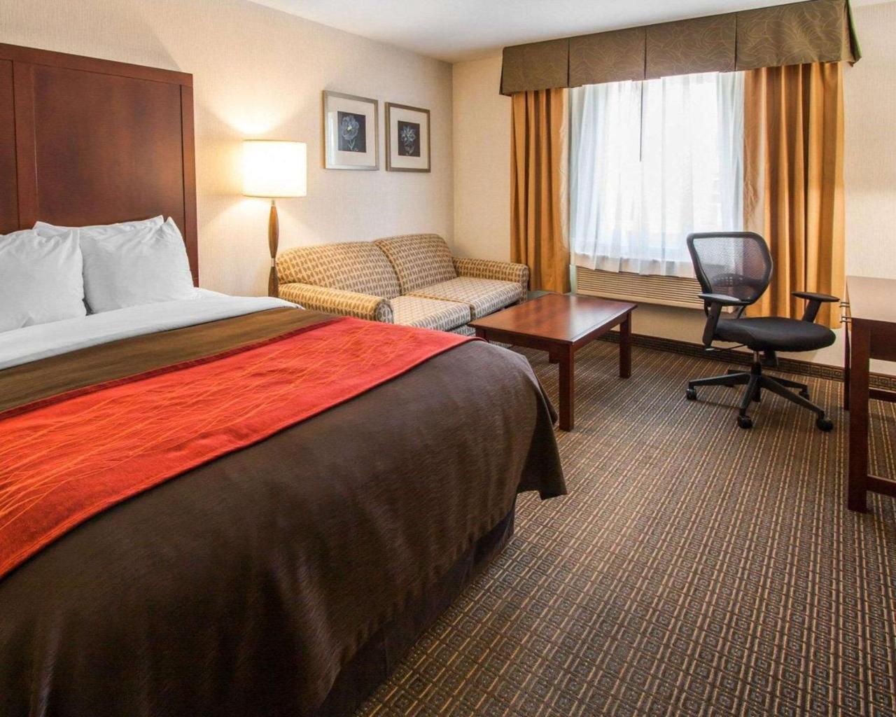 Comfort Inn & Suites-Portland Airport Bagian luar foto